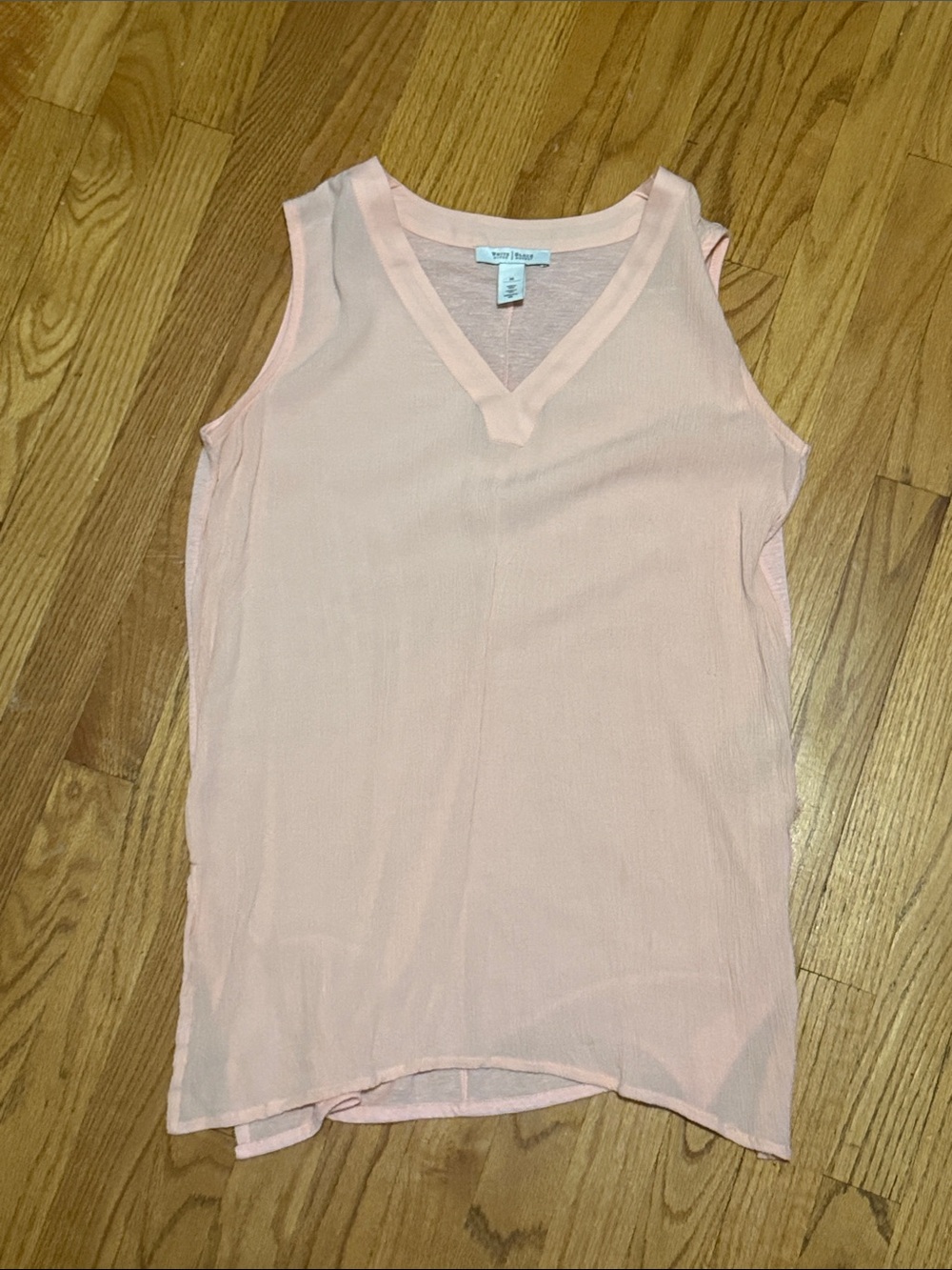White House Black Market Pale Pink V-Neck Sleeveless Tank